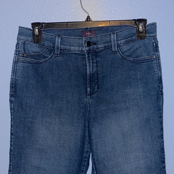 NYDJ Crop Jeans 12 - Stretchy Denim. K - Picture 2 of 5